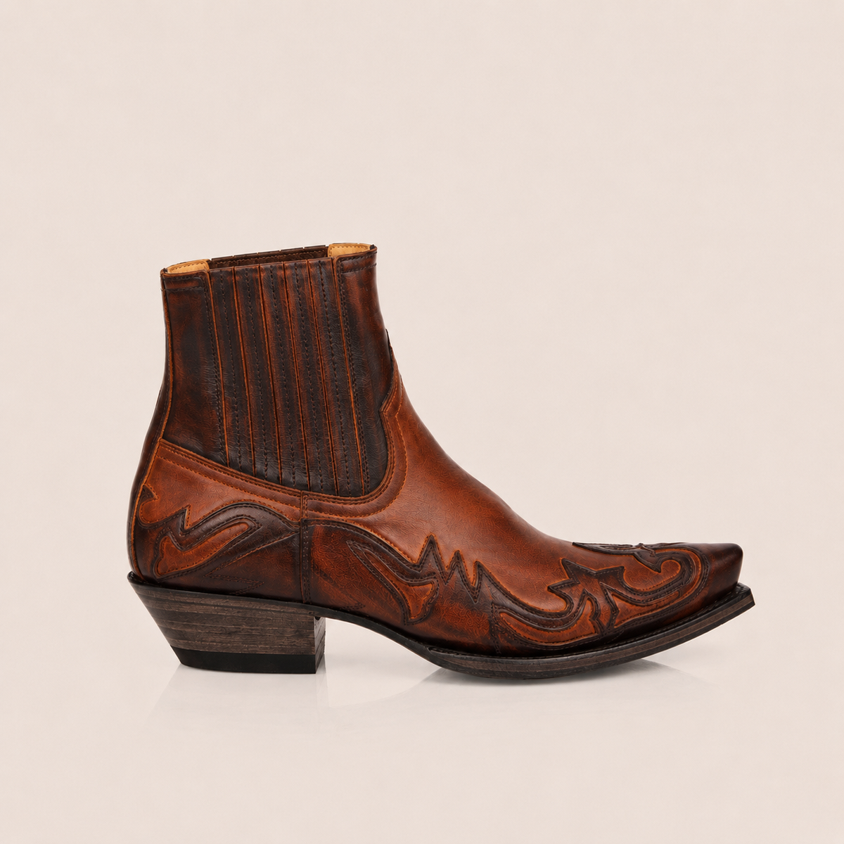 Botas Western "Espíritu Libre" – Chelsea Cowboy con Bordado y Punta Afilada