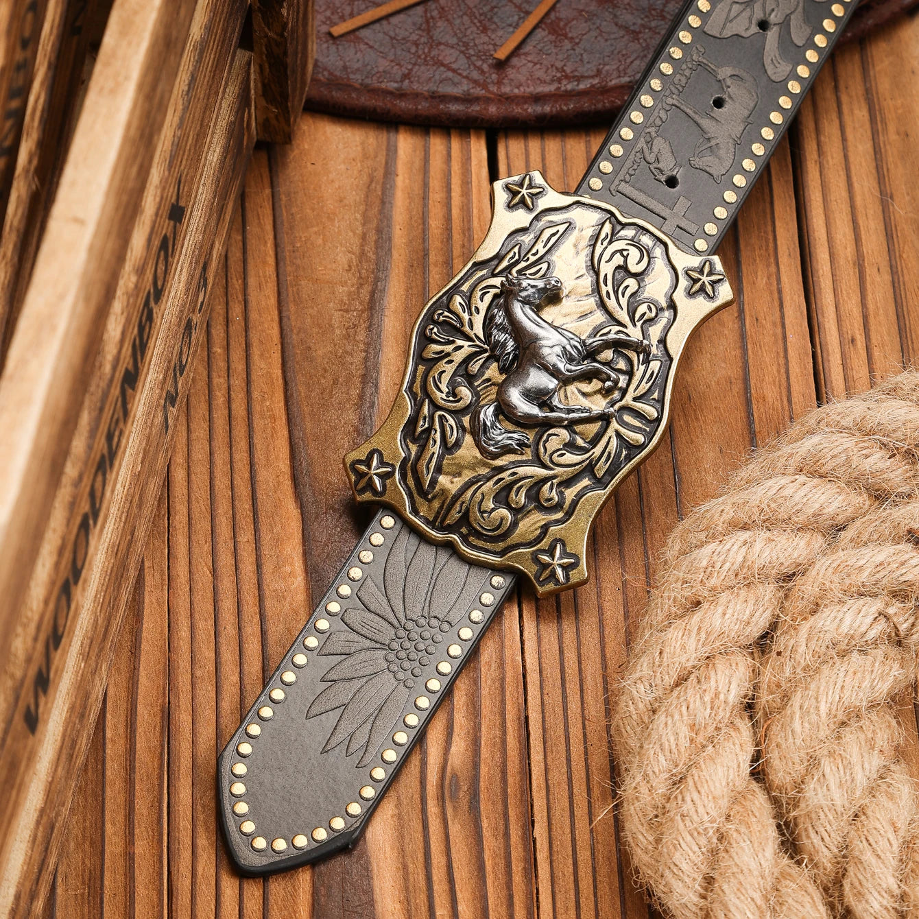 Cinturón Vaquero Marrón con Remaches y Hebilla Western | Estilo Retro Cowboy