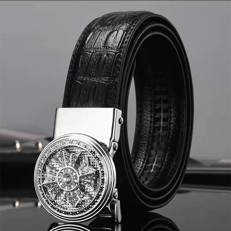 Cinturón Caballero Imperial – Hebilla Automática con Detalles Brillantes