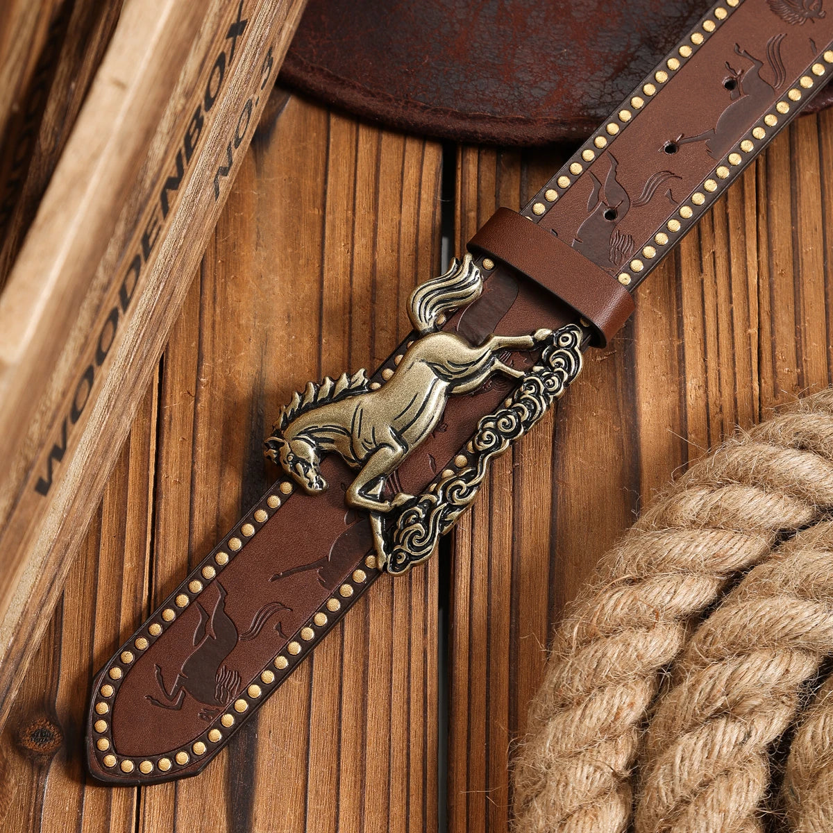Cinturón Western Hebilla Caballo Retro de PU